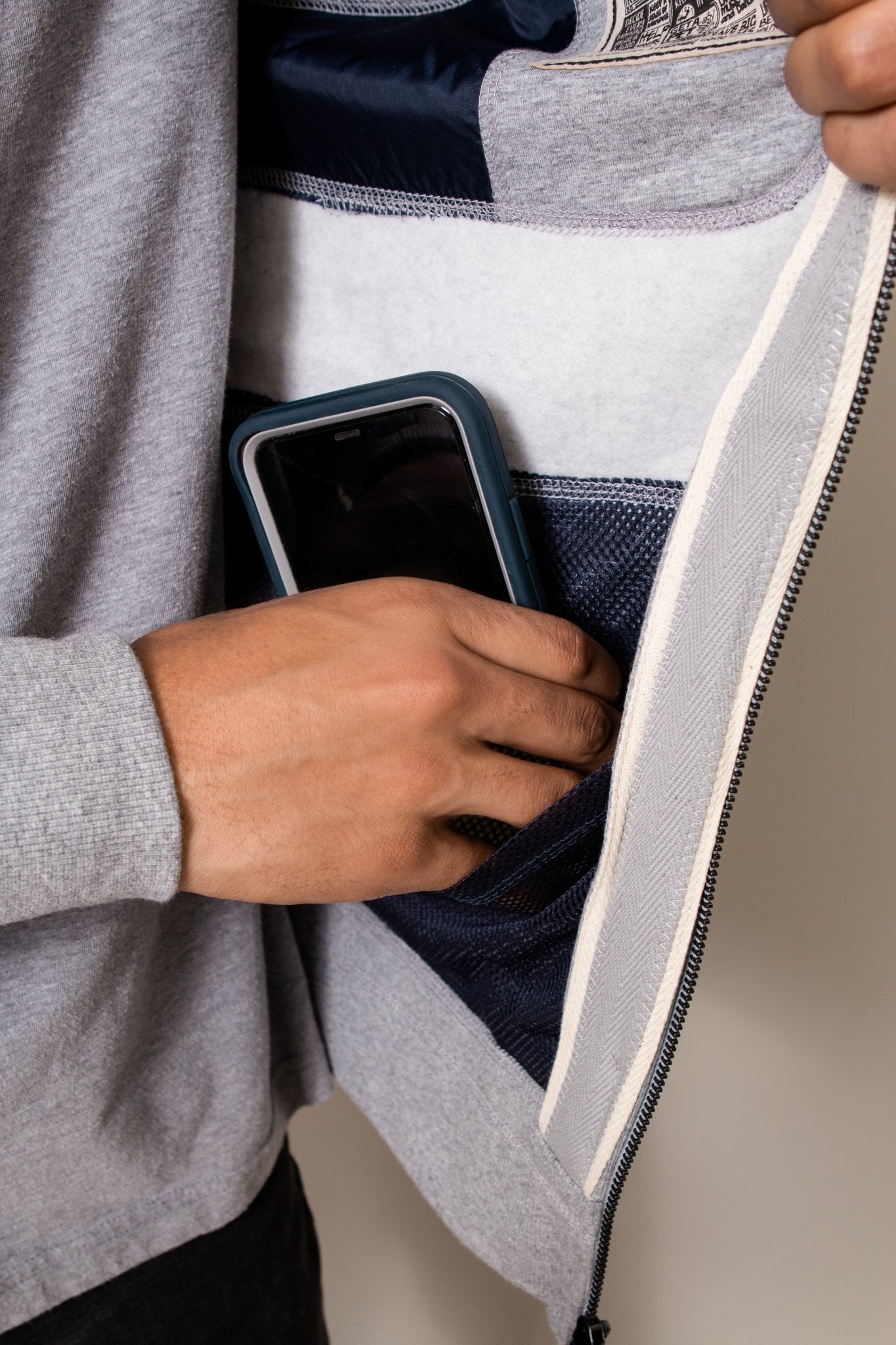 THE FRANKLIN HOODIE - Thumb United